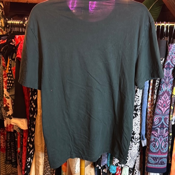 Everlane Black and Green Short Sleeve Tee Essential - Picture 3 of 3